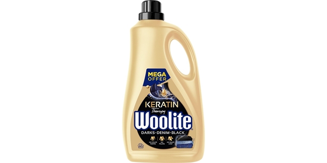 Woolite Keratin Therapy na černé a tmavé prádlo. Tekutý prací přípravek s keratinem. 3.6 l / 60 pracích dávek                                                                                                                                             